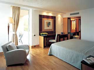 aphrodite astir palace guestroom