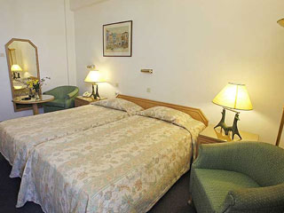 Candia Hotel Guestroom