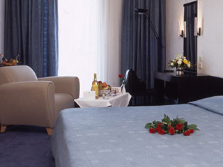 City Plaza Hotel Athens Guestroom