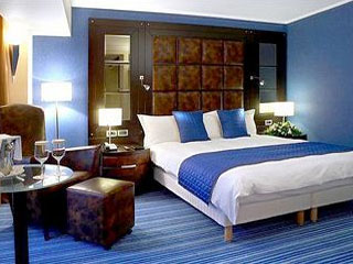 Crown Plaza Hotel Suite