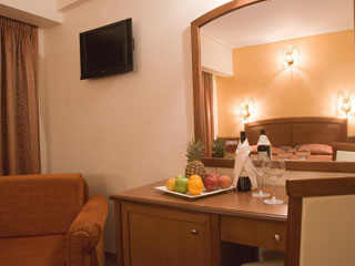 Crystal City Hotel Athens Guestroom