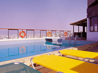Dorian Inn Hotel Pool