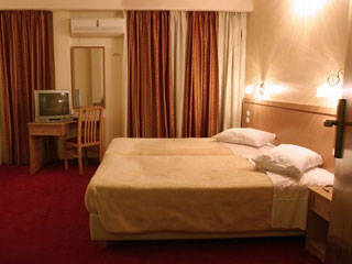 Golden City Hotel Guestroom