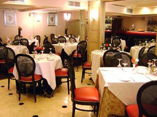 GR Louis Hotel Restaurant