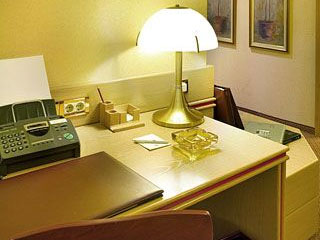 Holiday Suites Hotel Facilities