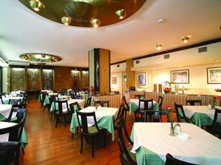 Ionis Hotel Restaurant