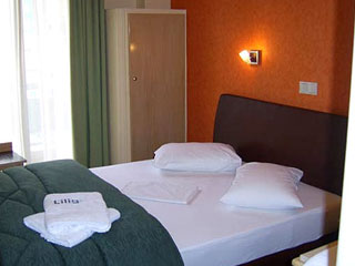 Lilia Hotel Guestroom