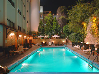 Palmyra Hotel Swimming Pool