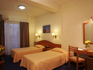 Pan Hotel Twin Guestroom