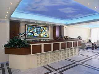 Plaza Strand Hotel Reception